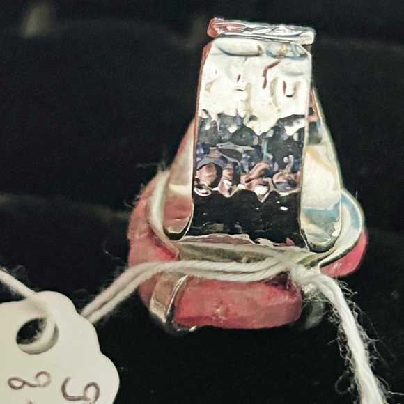 GEODE RING, GENUINE PINK AGATE, REAL GEM CHUNK REALLY SPARKLES, WITH SILVER-TONE - Picture 3 of 4